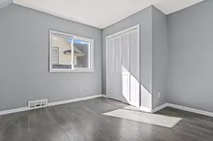 1098 Woodbridge St, Saint Paul, MN 55117 - Photo 15