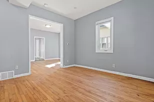 1098 Woodbridge St, Saint Paul, MN 55117 - Photo 3