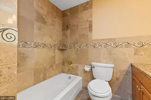 998 Kohlman Ct, Maplewood, MN 55109 - Photo 29