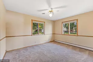 998 Kohlman Ct, Maplewood, MN 55109 - Photo 33