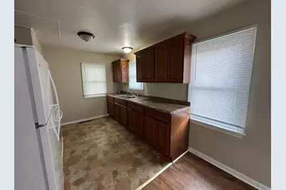 607 10th Avenue SW, Austin, MN 55912 - Photo 11