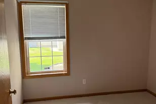 2007 10th Ave W, Shakopee, MN 55379 - Photo 7