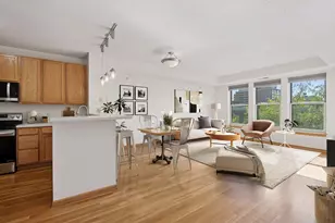 560 2nd Street N, Minneapolis, MN 55401 - Photo 1