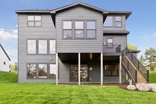 9511 Eagle Ridge Rd, Chanhassen, MN 55317 - Photo 57