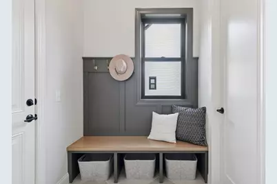 9511 Eagle Ridge Road, Chanhassen, MN 55317 - Photo 25