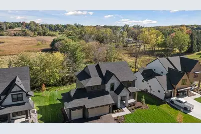 9511 Eagle Ridge Road, Chanhassen, MN 55317 - Photo 3