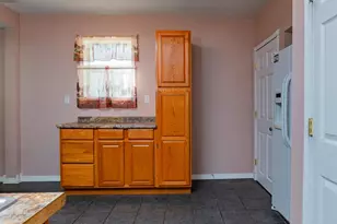 864 Lawson Ave E, Saint Paul, MN 55106 - Photo 11