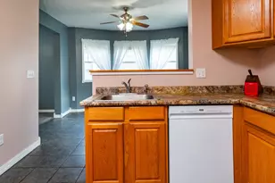 864 Lawson Ave E, Saint Paul, MN 55106 - Photo 13