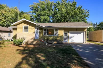 511 S Armstrong Avenue, Litchfield, MN 55355 - Photo 1