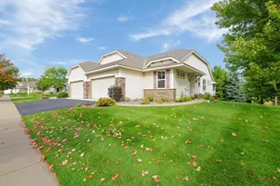 10712 Kingsfield Ln, Woodbury, MN 55129 - Photo 1