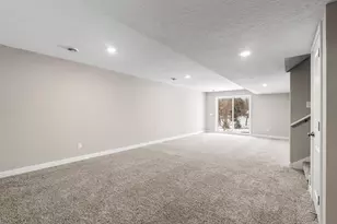 7420 Glengarry Pl, Eden Prairie, MN 55344 - Photo 37