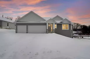7420 Glengarry Pl, Eden Prairie, MN 55344 - Photo 1