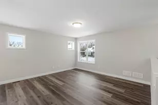 7420 Glengarry Pl, Eden Prairie, MN 55344 - Photo 11