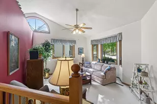 1311 Fallbrook Ln, Woodbury, MN 55125 - Photo 9