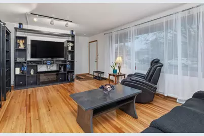 2700 64th Avenue N, Brooklyn Center, MN 55430 - Photo 3