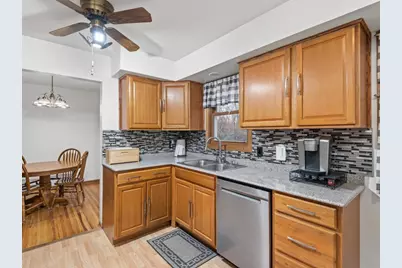 2700 64th Avenue N, Brooklyn Center, MN 55430 - Photo 9