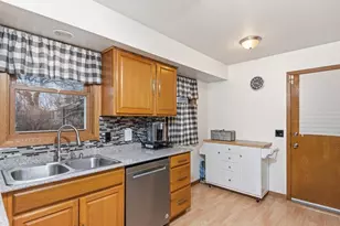 2700 64th Ave N, Brooklyn Center, MN 55430 - Photo 11