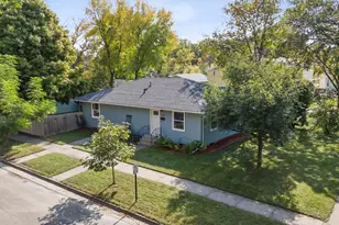 205 10th Ave S, Moorhead, MN 56560 - Photo 1