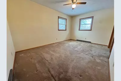 403 N Minnesota Street, Marshall, MN 56258 - Photo 9