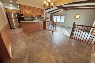 403 N Minnesota St, Marshall, MN 56258 - Photo 3