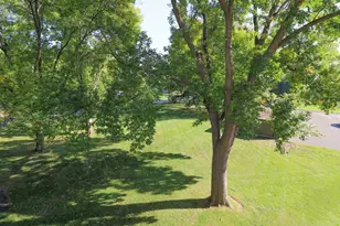 2800 Hamline Ave N, Roseville, MN 55113 - Photo 13