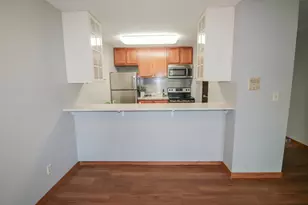 2800 Hamline Ave N, Roseville, MN 55113 - Photo 3