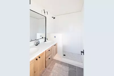 114-116 E Lakeview Drive, Silver Bay, MN 55614 - Photo 41