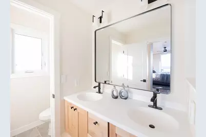 114-116 E Lakeview Drive, Silver Bay, MN 55614 - Photo 39