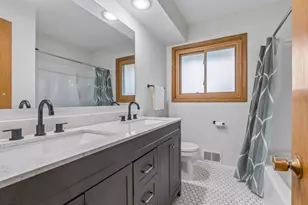 2403 Inca Ln, New Brighton, MN 55112 - Photo 27