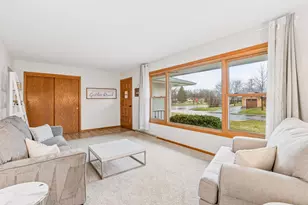 2403 Inca Ln, New Brighton, MN 55112 - Photo 3