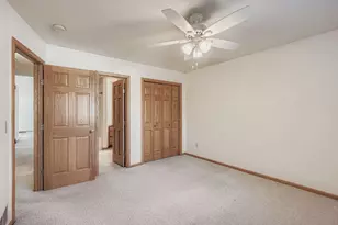 38125 Fieldstone Dr, North Branch, MN 55056 - Photo 15