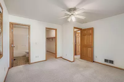 38125 Fieldstone Drive, North Branch, MN 55056 - Photo 9