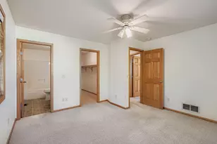 38125 Fieldstone Dr, North Branch, MN 55056 - Photo 9