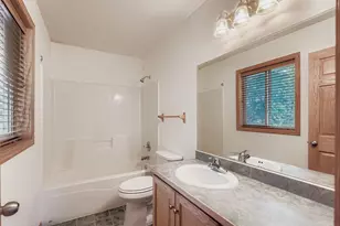 38125 Fieldstone Dr, North Branch, MN 55056 - Photo 11