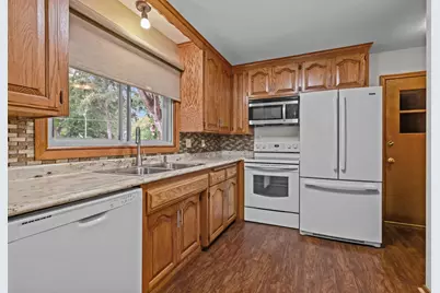 1244 Highview Drive, New Brighton, MN 55112 - Photo 11