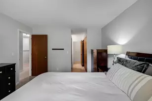 5607 Green Cir Dr, Minnetonka, MN 55343 - Photo 15