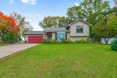6613 49th Street Court N, Oakdale, MN 55128 - Photo 1