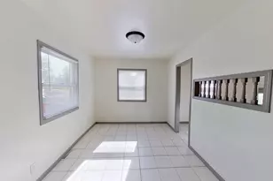 606 E Main St, Marshall, MN 56258 - Photo 31