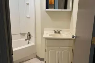 606 E Main St, Marshall, MN 56258 - Photo 7