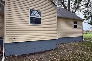 606 E Main St, Marshall, MN 56258 - Photo 21