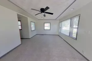 606 E Main St, Marshall, MN 56258 - Photo 39