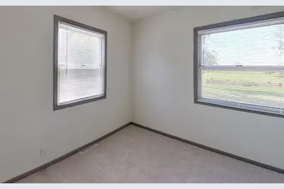 606 E Main Street, Marshall, MN 56258 - Photo 27