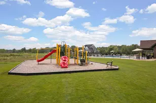 8 Leaf Wing Dr, North Oaks, MN 55127 - Photo 57