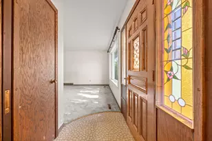 202 8th Street W, Winthrop, MN 55396 - Photo 5