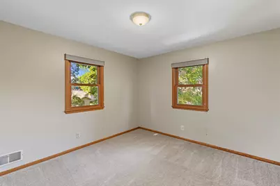 221 Crestwood Drive, North Mankato, MN 56003 - Photo 21