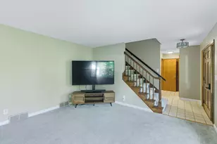 221 Crestwood Dr, North Mankato, MN 56003 - Photo 11