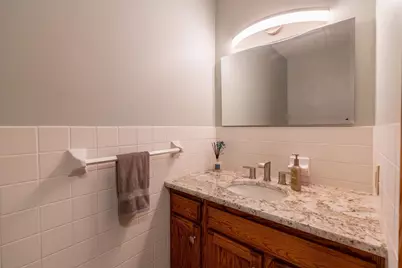 221 Crestwood Drive, North Mankato, MN 56003 - Photo 15