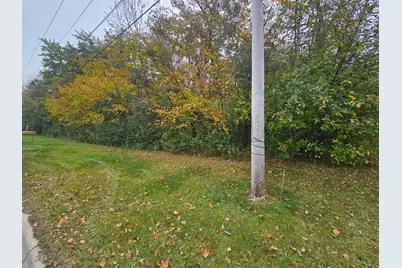 1077 S Shore Drive, Detroit Lakes, MN 56501 - Photo 5