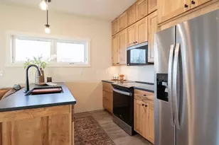 118-124 E Lakeview Dr, Silver Bay, MN 55614 - Photo 17