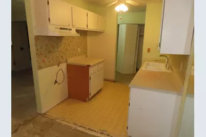 4201 Lakeside Avenue N #103, Brooklyn Center, MN 55429 - Photo 7